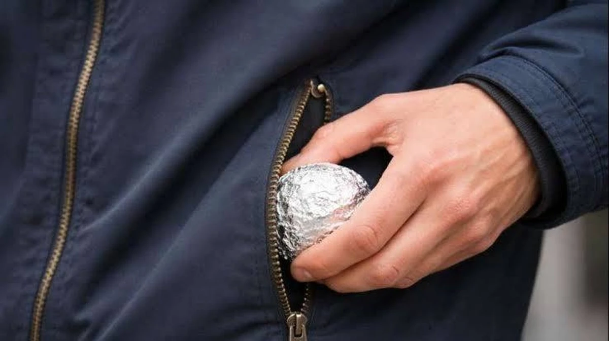 Uniwersalna folia aluminiowa: 3 zaskakujące zastosowania poza kuchnią