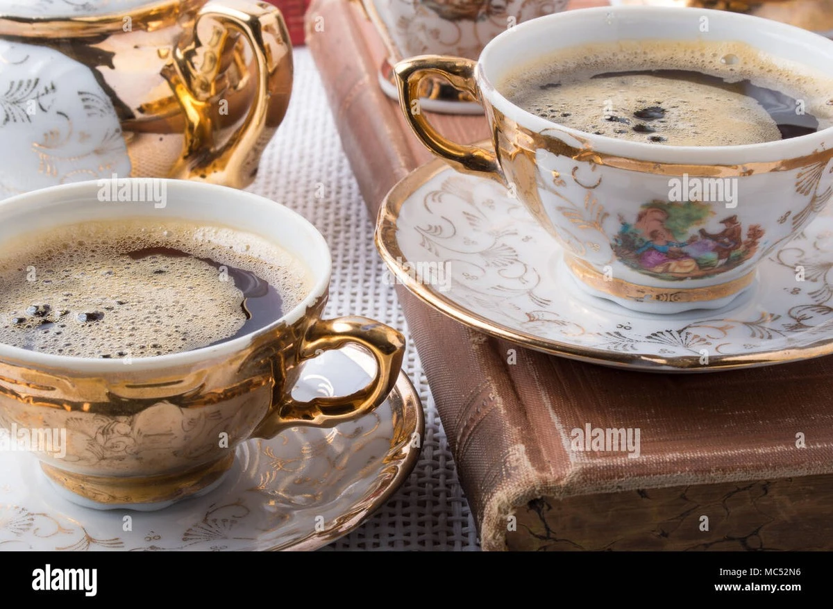 sekretnyurokpor-extra-1.webp Sekretny urok porcelany JSK: Jak zestaw z lat 70. odmieni Twoją kawę - image 1