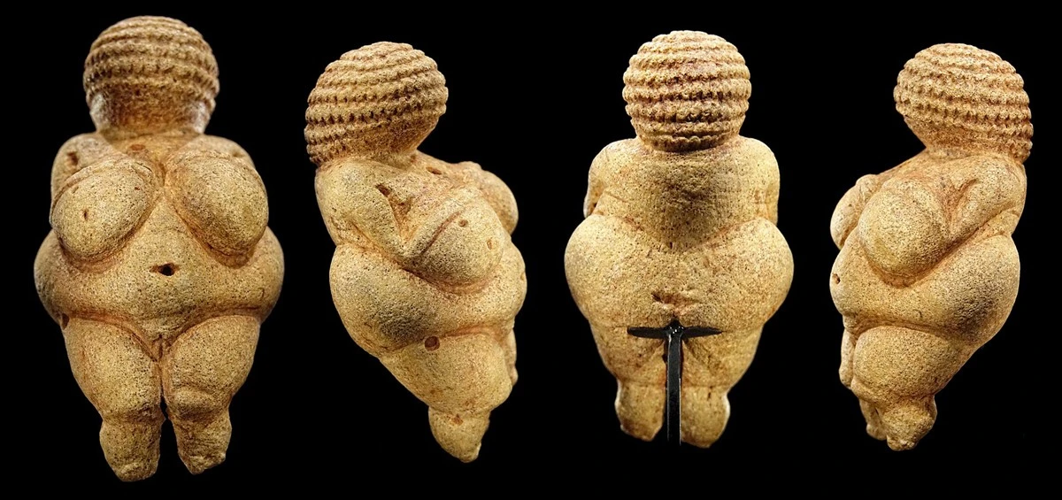 Starożytna forma odlewnicza z Czech: broń z epoki brązu odkryta w ogrodzie - image 1
