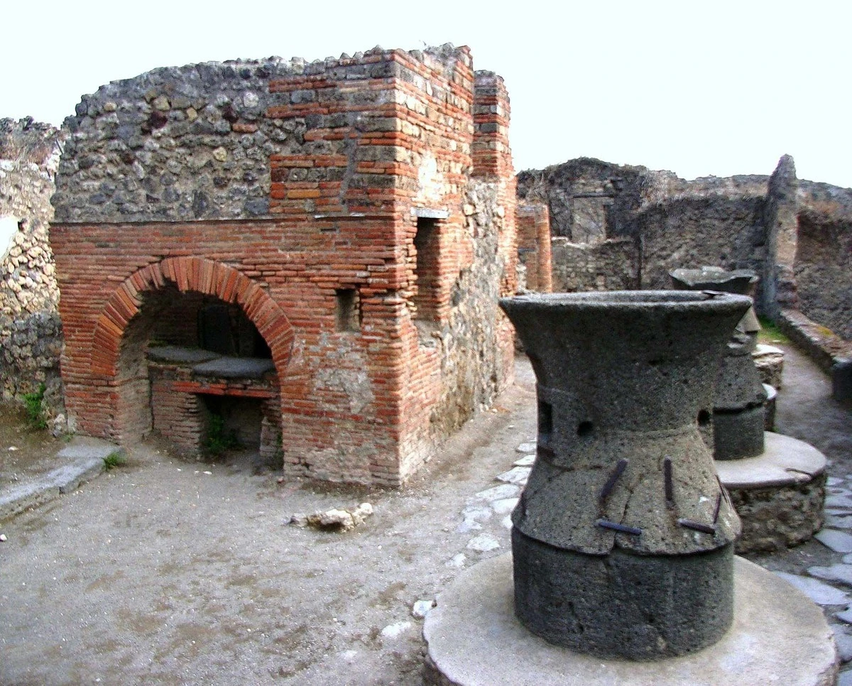 Sekretne schody w Pompejach otwierały drogę do luksusu rzymskiej elity. - image 1