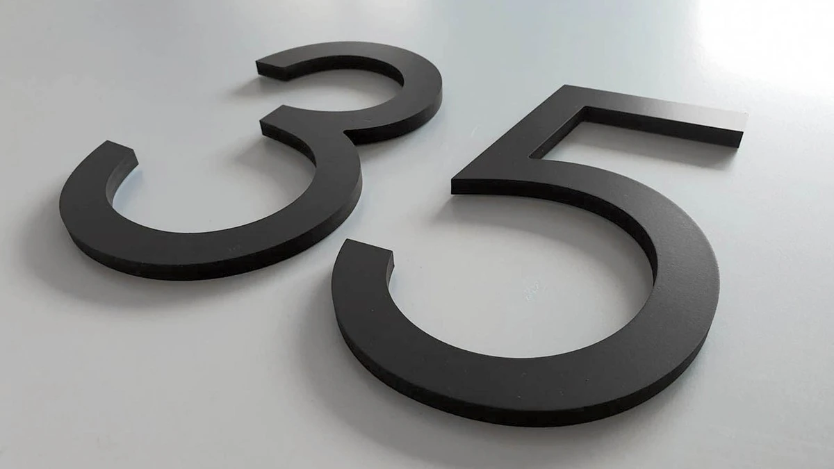 numerologostrze-extra-1.webp Numerolog ostrzega: Błąd z numerem drzwi. Dlaczego wywołuje ciągłe kłótnie w domu? - image 1