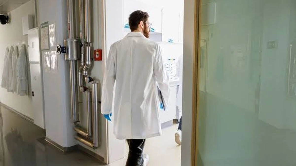 Niemieccy naukowcy rozwiązali problem, który dręczył akumulatory sodowe. Możesz uzyskać 4,5 razy większą moc