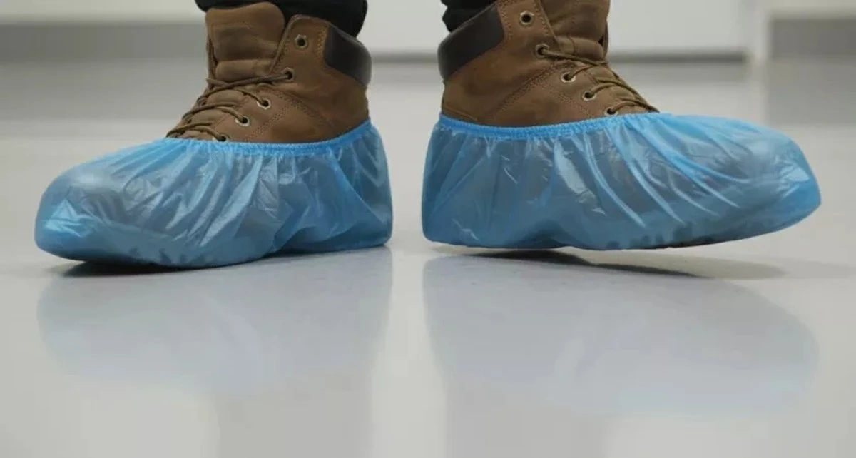 Zimą kupuję couvre-chaussettes w hurtowych ilościach – mam nowy trik: tak ich używam. Mało kto o tym wie