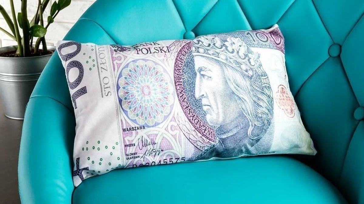 bezpoduszkifina-extra-1.webp Bez poduszki finansowej każdy nieprzewidziany wydatek staje się długiem. Sprawdź, ile powinieneś odłożyć. - image 1