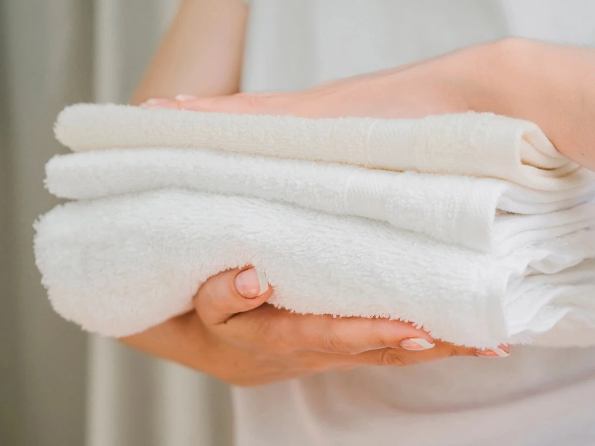 3 łyżki gliceryny z apteki sprawią, że Twoje ręczniki odzyskają miękkość jak z luksusowego hotelu