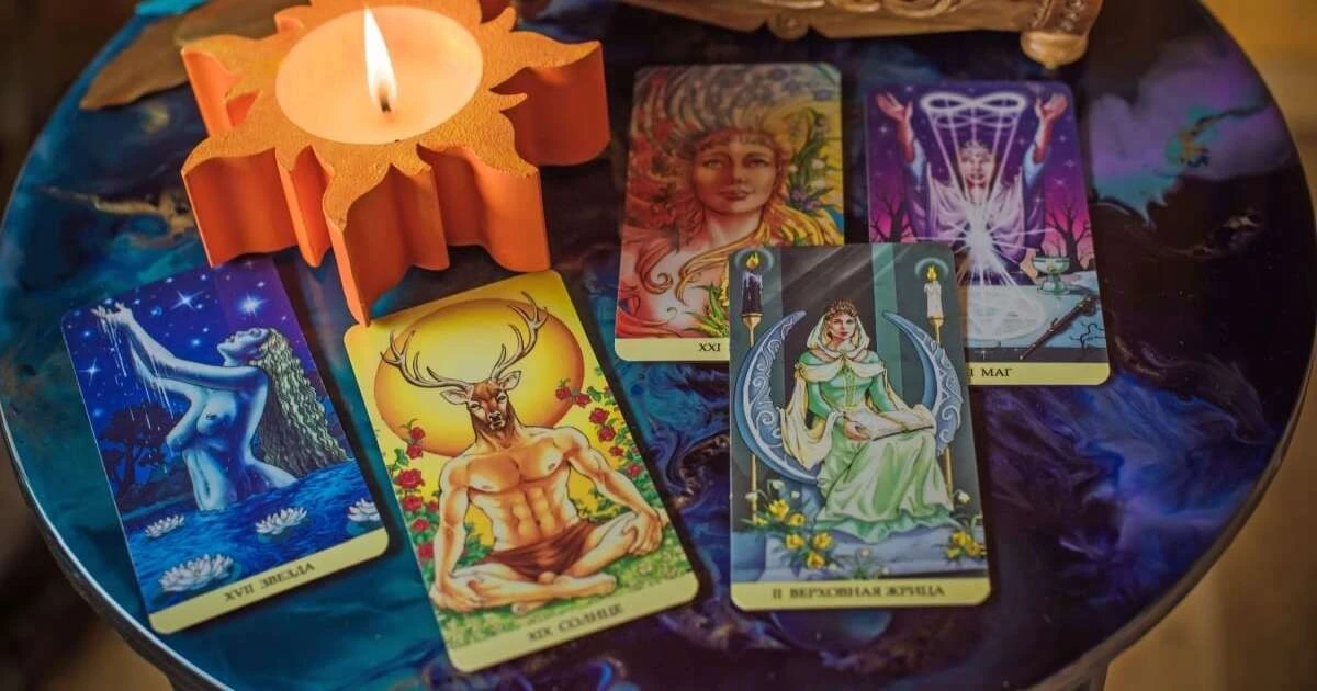 Dzień Tarota: Jak karty zapowiadają zmiany dla każdego znaku zodiaku w 2026 roku