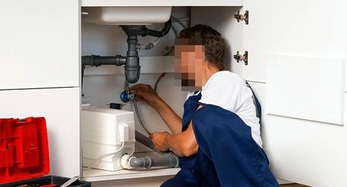 Fałszywy hydraulik dopada mieszkańców Veneto. Dziesiątki ofiar oszustw na północnym wschodzie