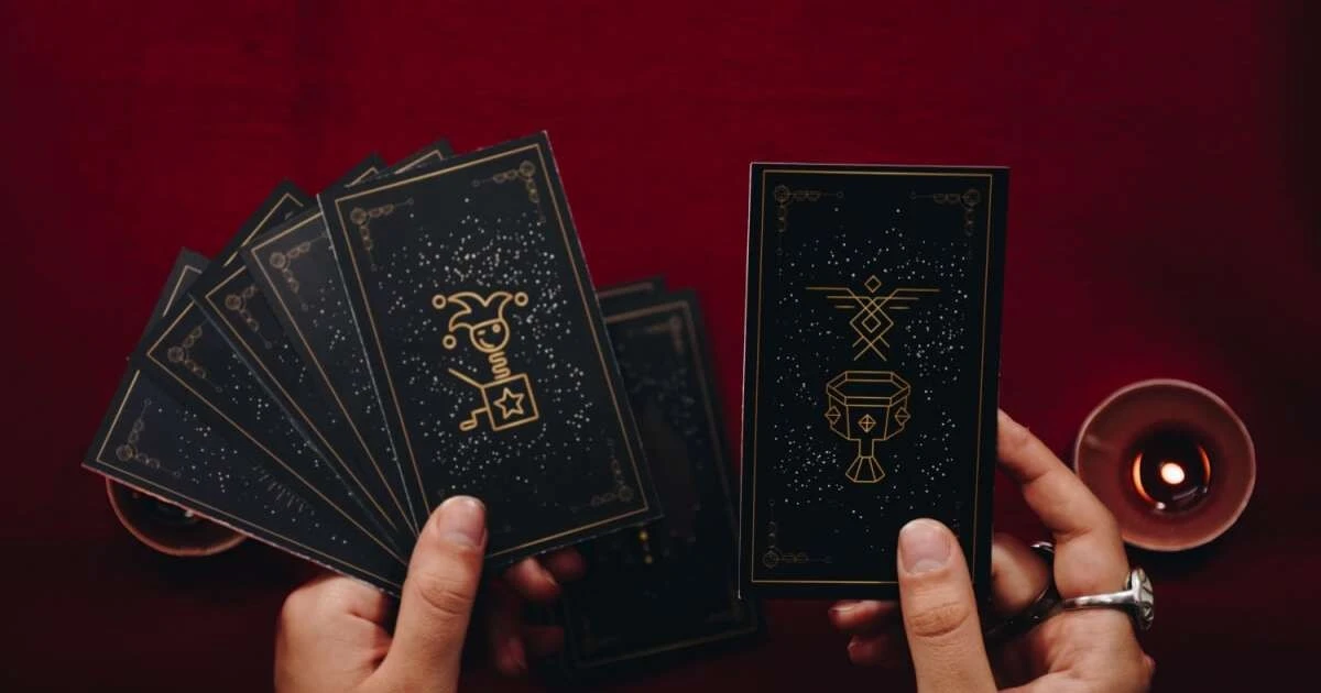 Tarot dla każdego znaku: Prognoza na 2 marca 2026 roku