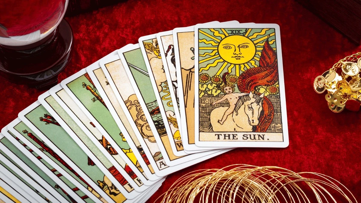 Co mówi tarot na 23 lutego 2026? Kluczowa karta dla twojego znaku - image 1