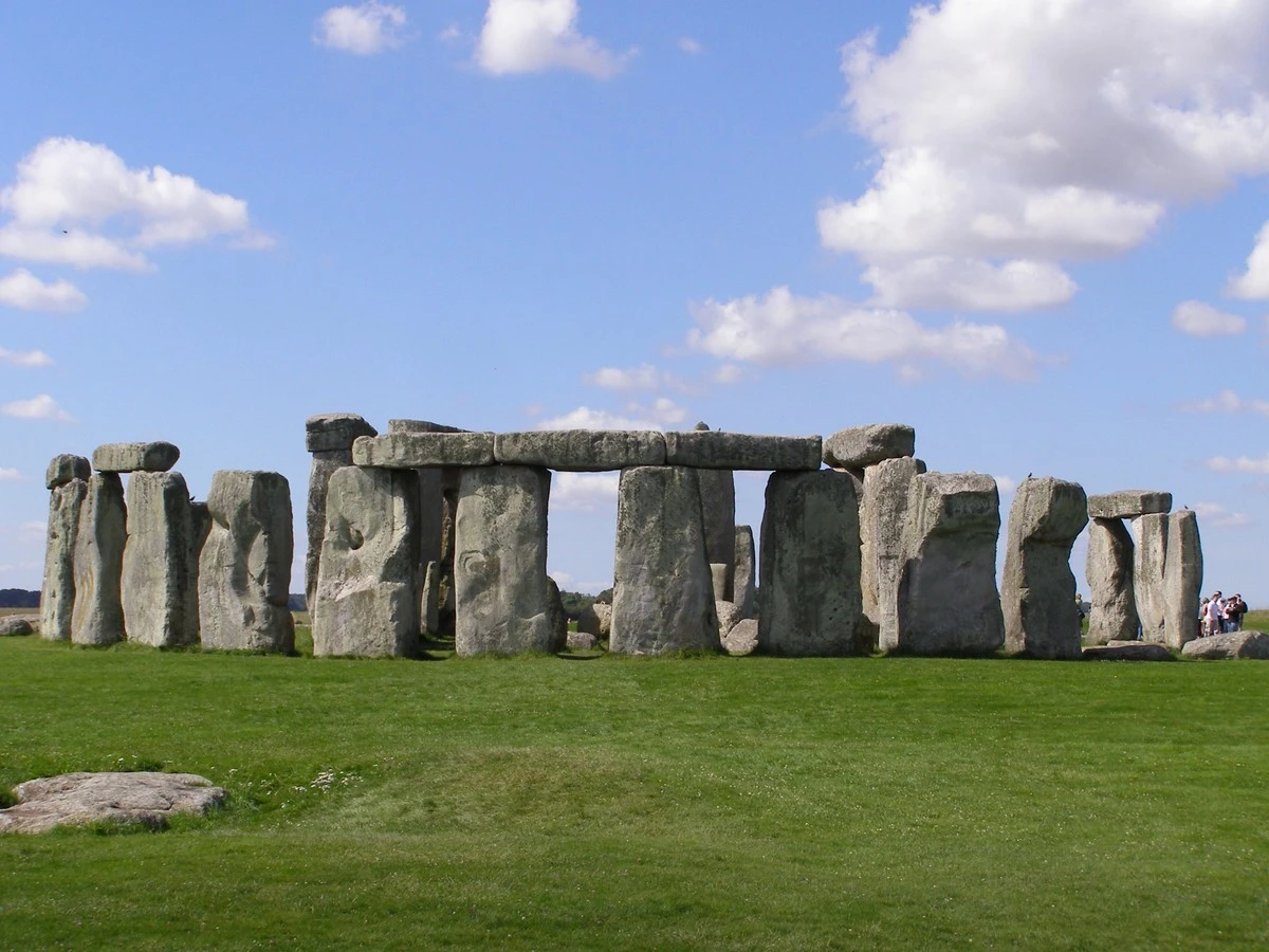 ktonaprawdezbud-extra-1.webp Kto naprawdę zbudował Stonehenge? Rewolucja w archeologii! - image 1