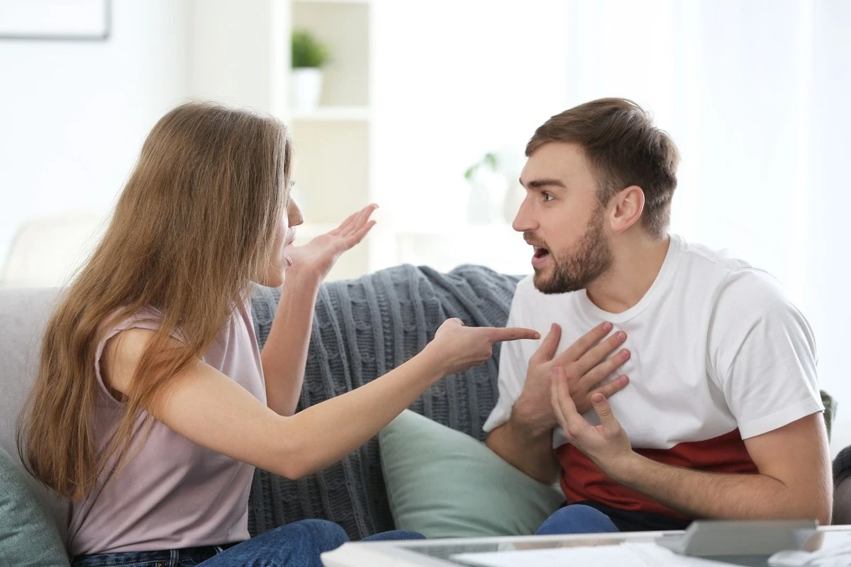 9 zwrotów, które zdradzają brak dojrzałości emocjonalnej w związku - image 1